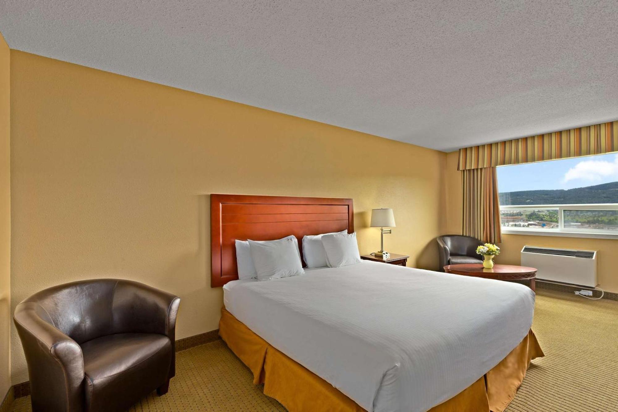 Coast Fraser Inn Williams Lake Εξωτερικό φωτογραφία